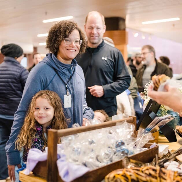 Family enjoying sweet treats at JCC Greater Boston.